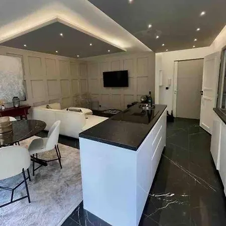 Luxe 2 Pieces Proche Tour Eiffel Appartamento Parigi